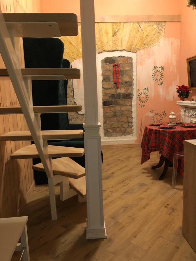 Трирівневий Лофт Із Спальнею-Укриттям Self Check-In 247 Odessa Exterior foto